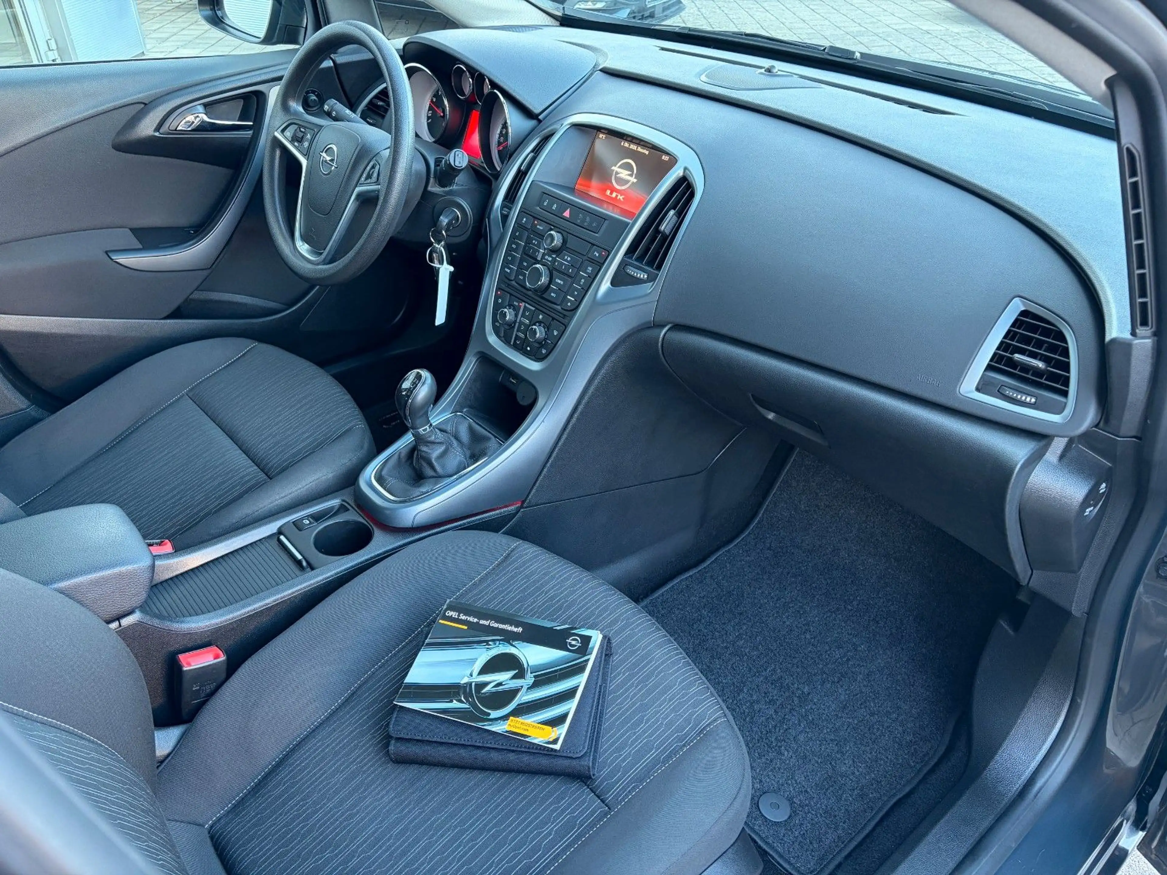 Opel Astra 1.4 T ecoFLEX 1HD SCHECKH 8FACH KLIMAA PDC — photo 4