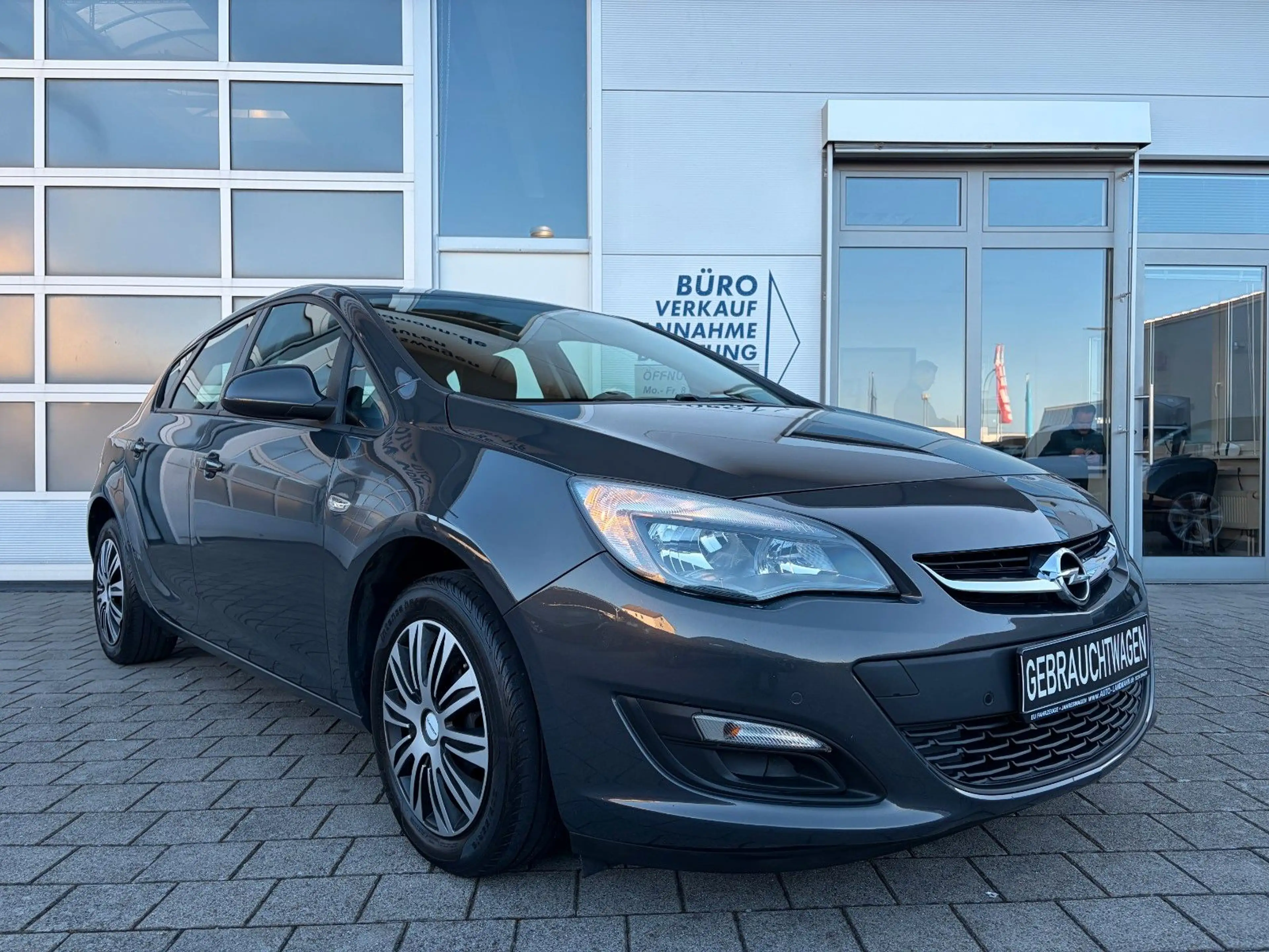 Opel Astra 1.4 T ecoFLEX 1HD SCHECKH 8FACH KLIMAA PDC — photo 2