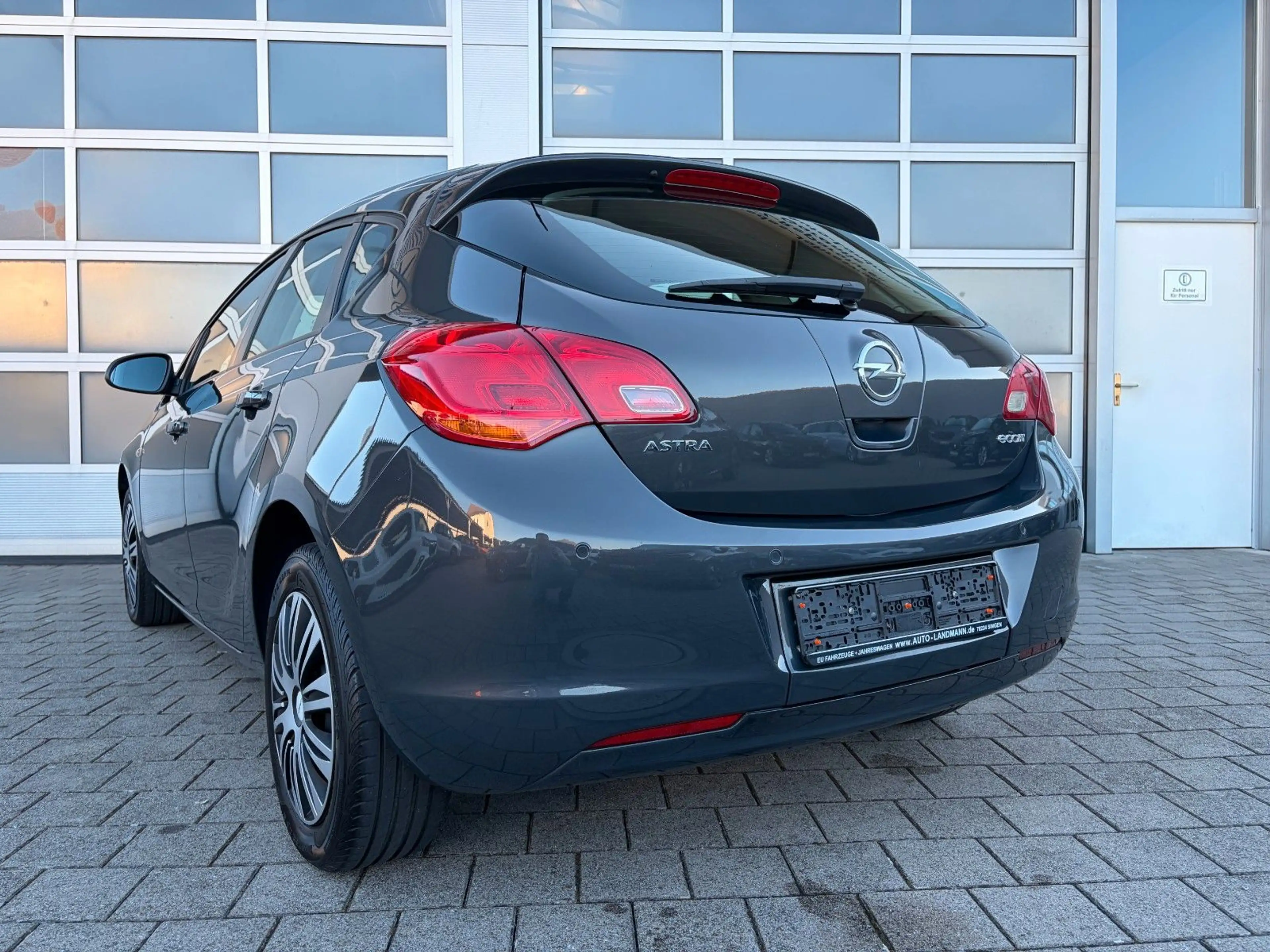 Opel Astra 1.4 T ecoFLEX 1HD SCHECKH 8FACH KLIMAA PDC — photo 11