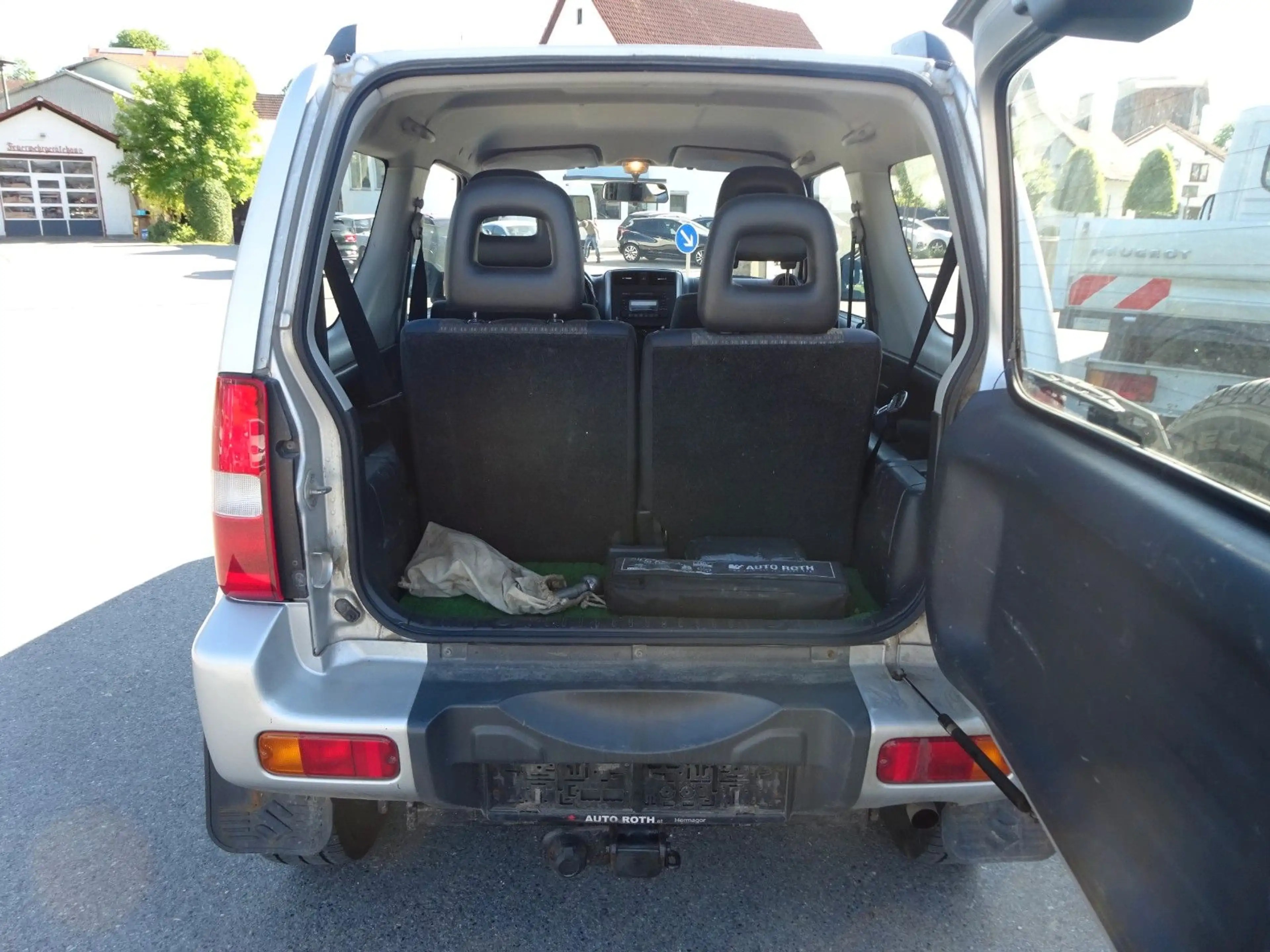 Suzuki Jimny 1,3 Benzin/4x4 — photo 8
