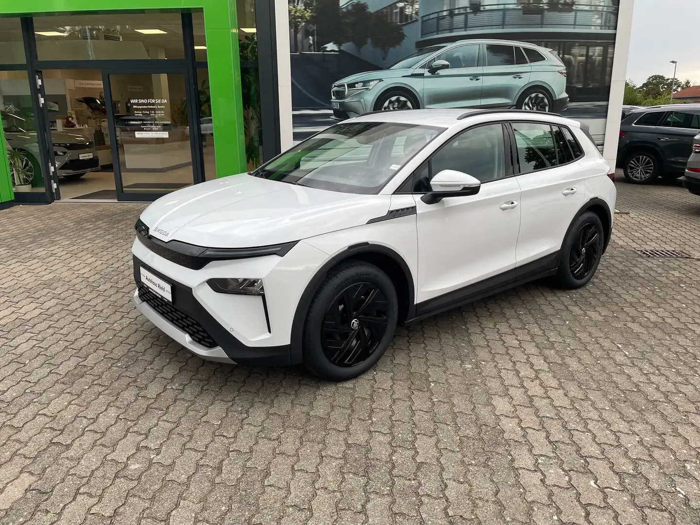 Skoda Elroq 50 Tour*Smart-Paket* 6.700,-€ Nachlass auf UPE! Weiß - 2