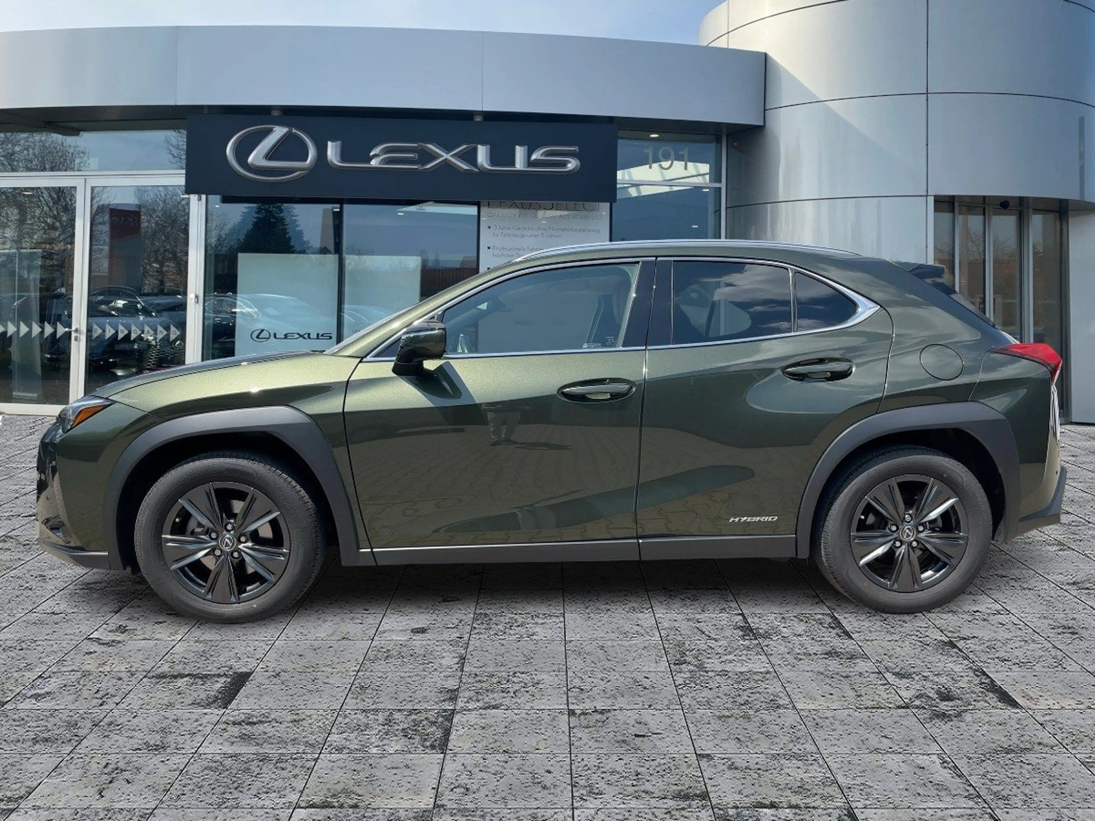 Lexus UX 250h Executive E-Four AHK*HUD*Navi*ACC*KAM*SHZ — photo 3