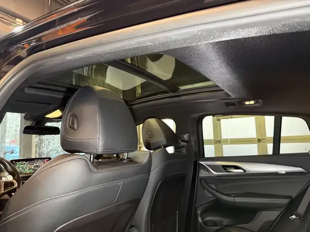 BMW X4 view 16