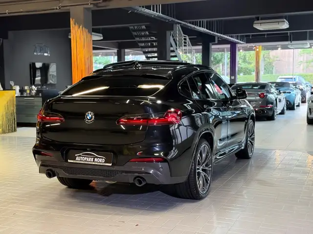 BMW X4 view 7