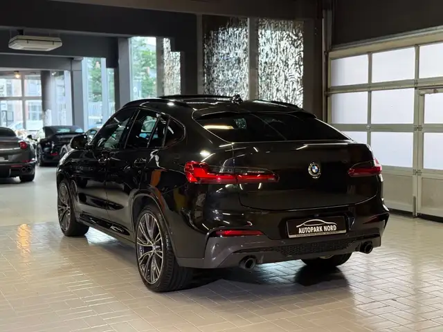 BMW X4 view 5