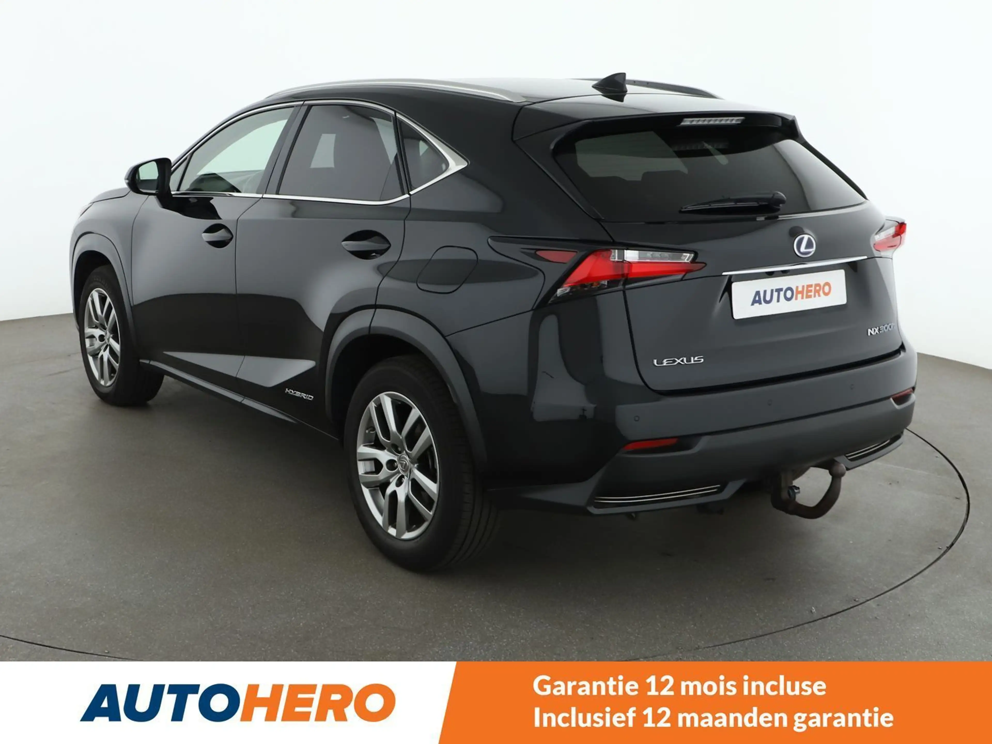 Lexus NX 300h NX 300h — photo 4