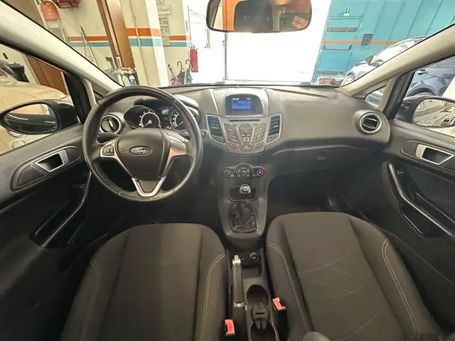 Ford Fiesta view 9