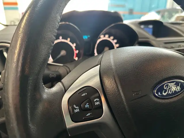 Ford Fiesta view 11