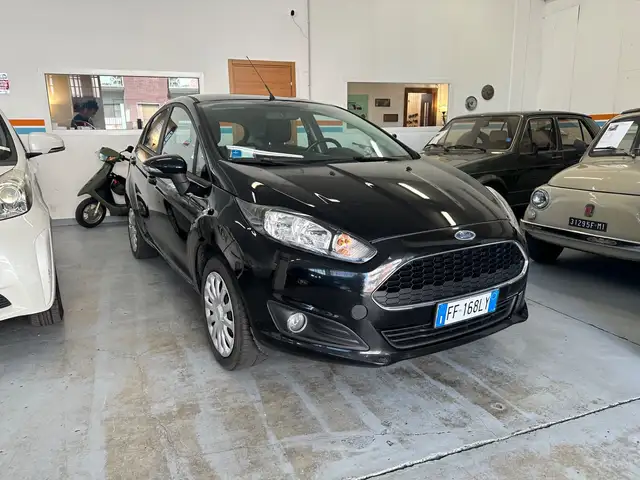 Ford Fiesta view 5