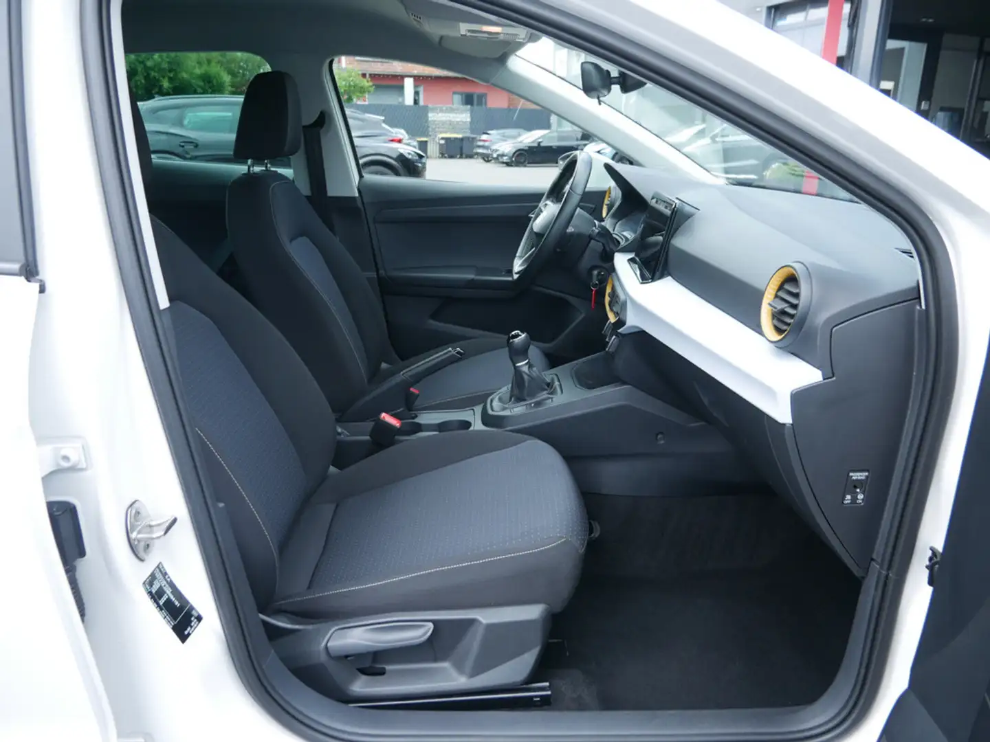 SEAT Ibiza 1.0 TSI Style KAMERA NAVI FACEL. LED Wit - 2