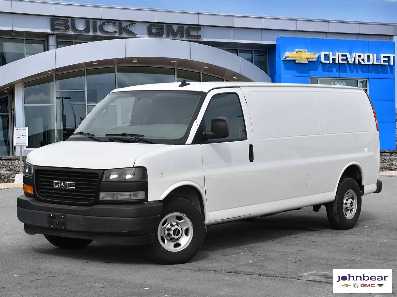 2023 GMC Savana