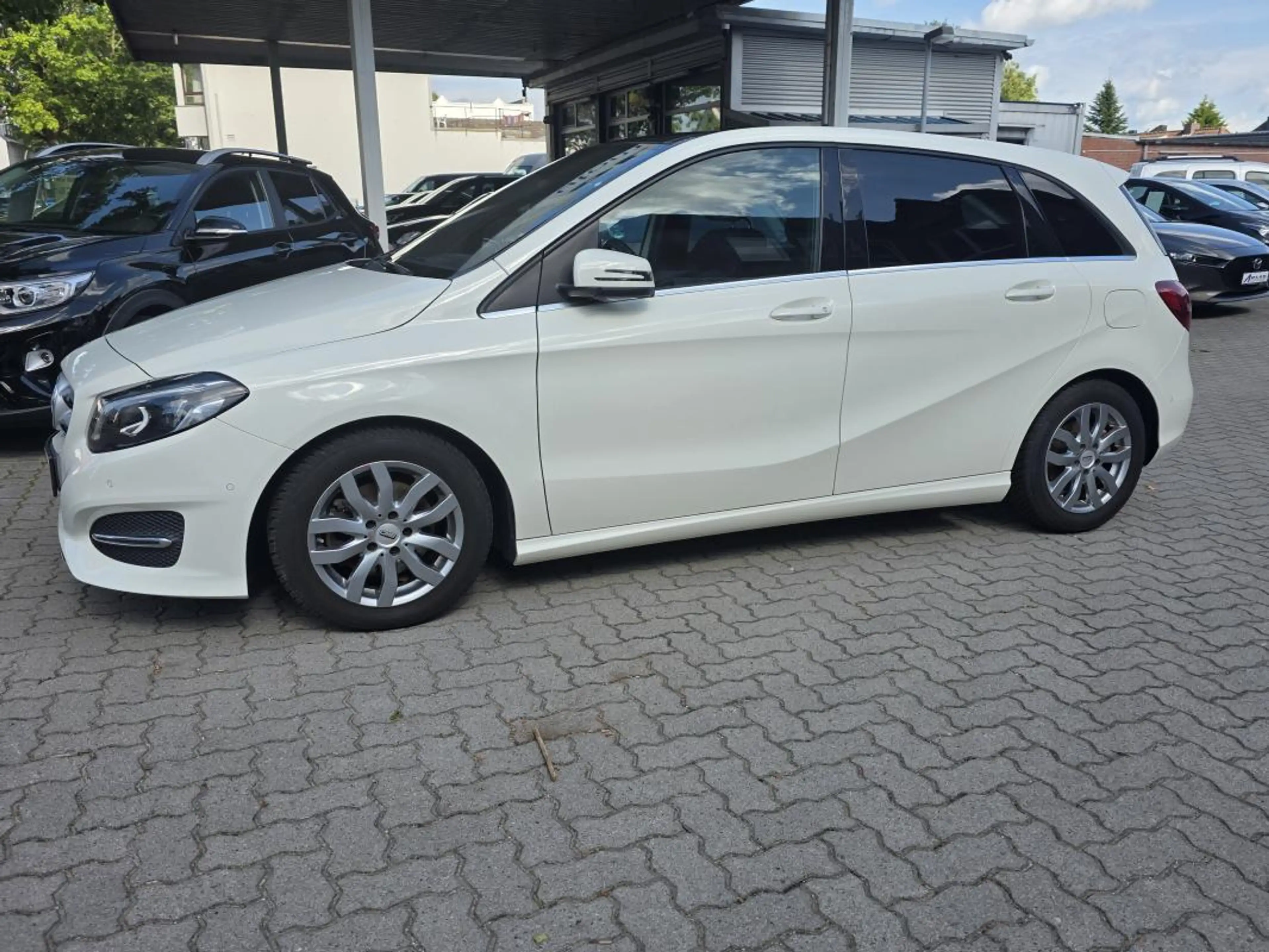 Mercedes-Benz B 180 (246.242)