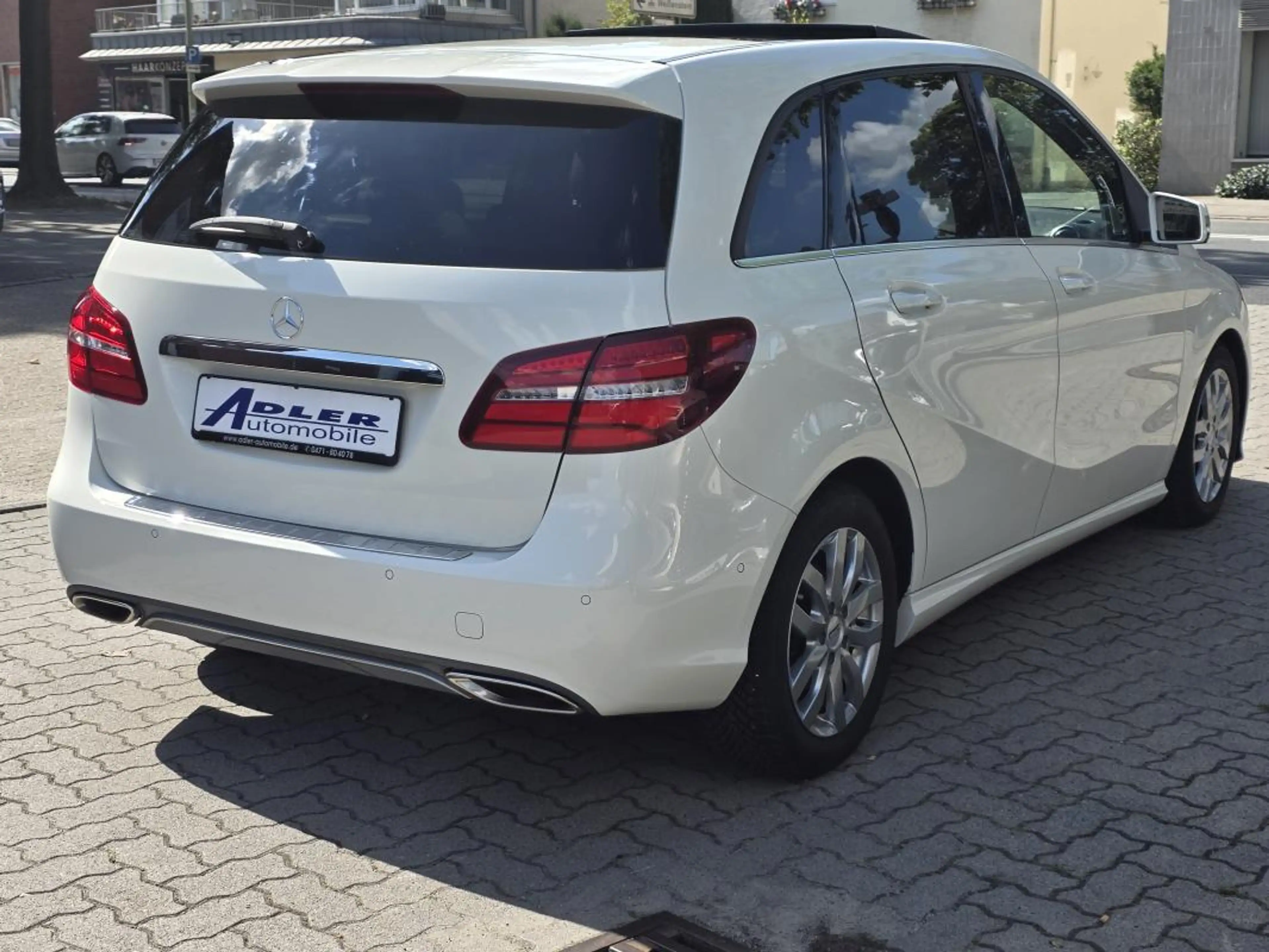 Mercedes-Benz B 180 (246.242) — photo 9