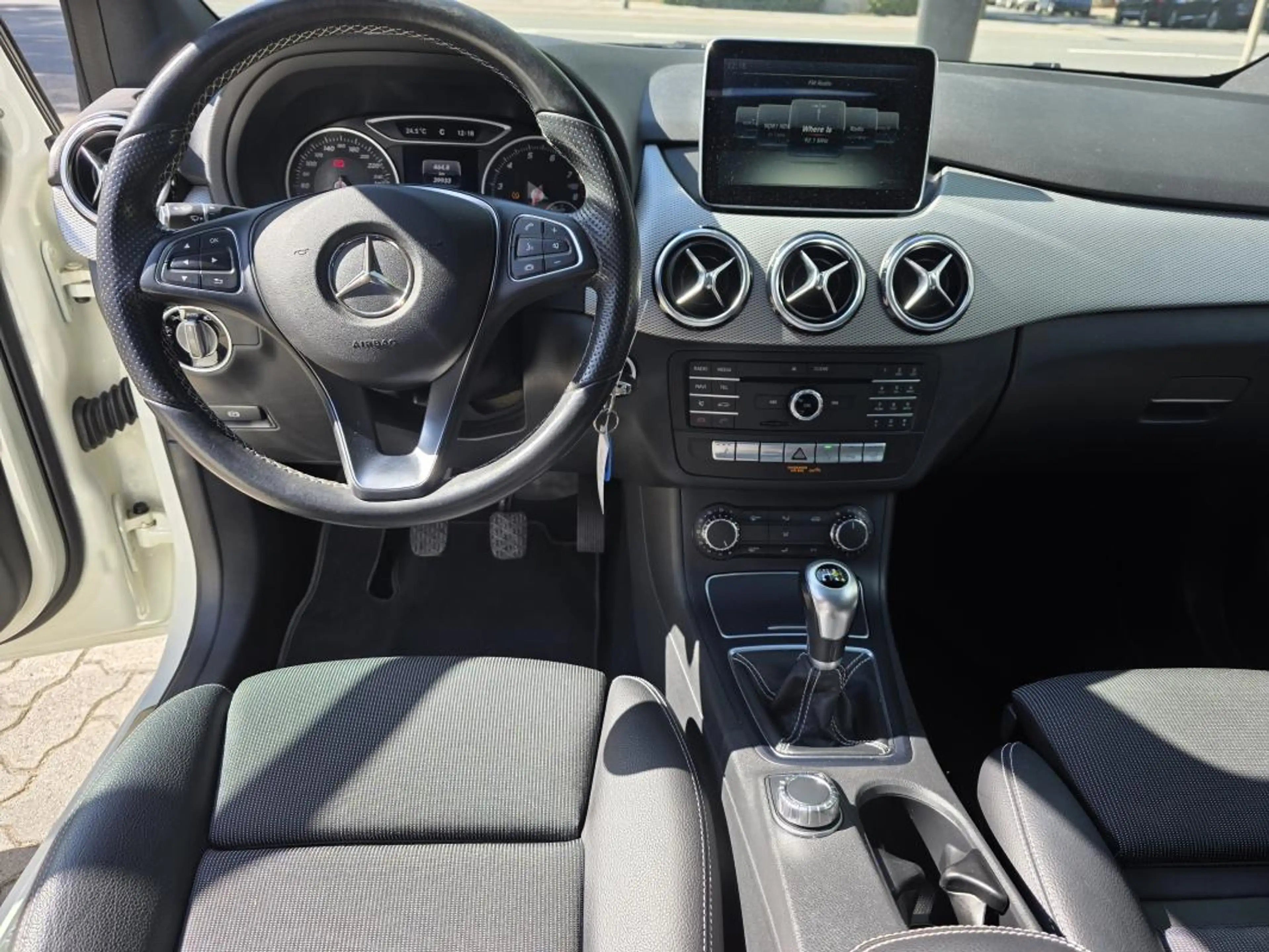 Mercedes-Benz B 180 (246.242) — photo 10