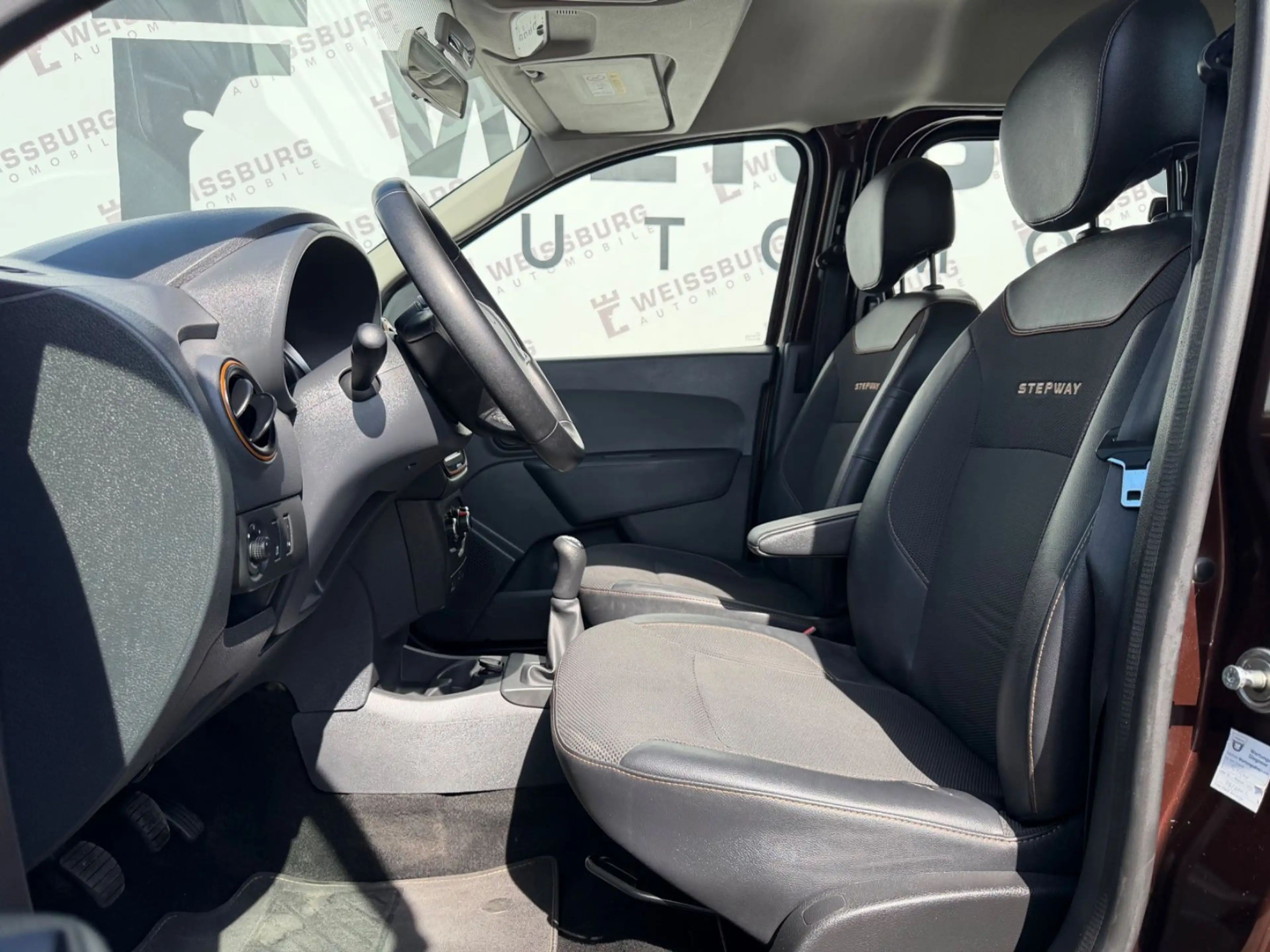 Dacia Dokker Stepway Celebration AHK*NAVI*KLIMA*S&S*MF — photo 10