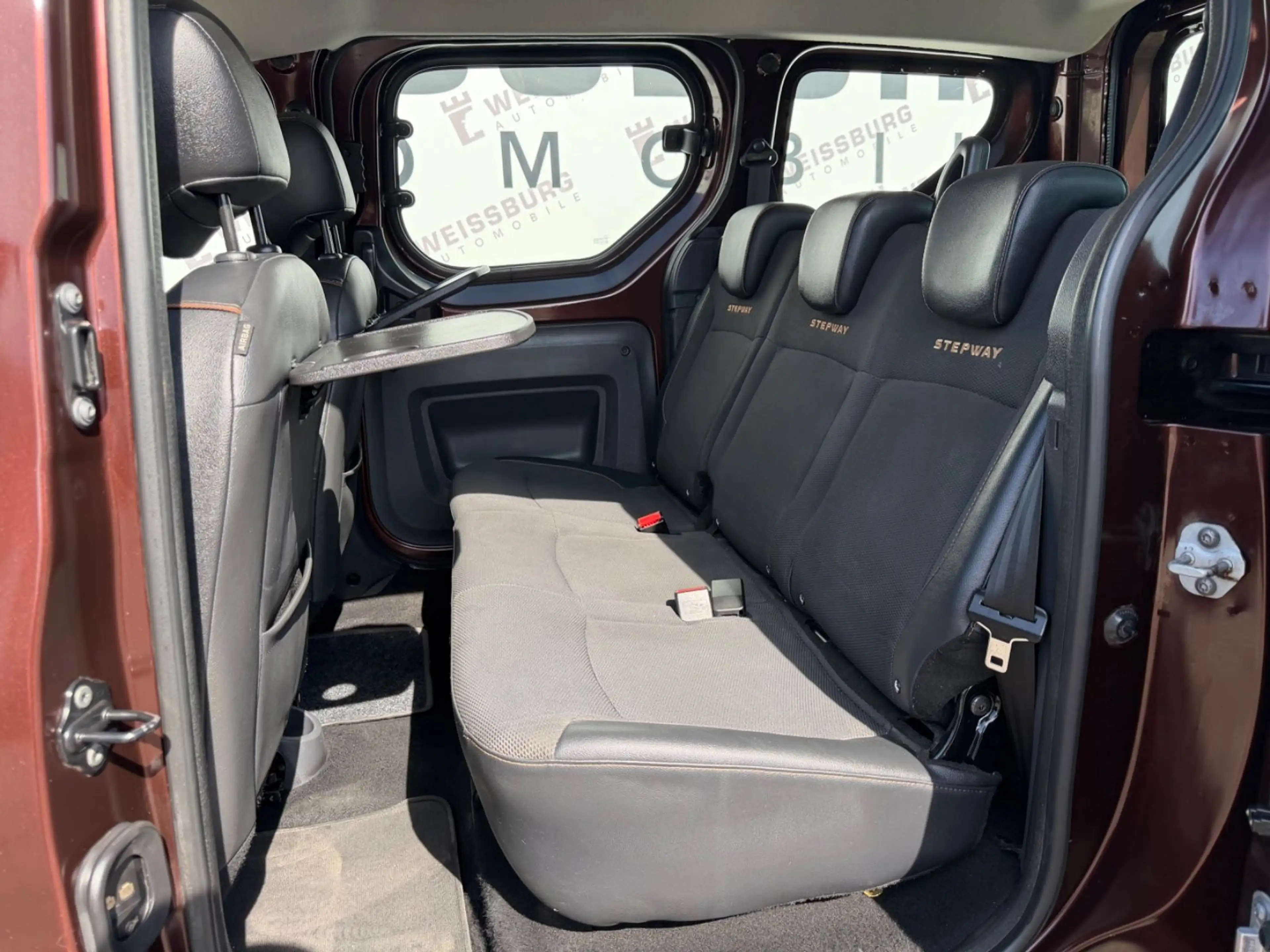 Dacia Dokker Stepway Celebration AHK*NAVI*KLIMA*S&S*MF — photo 11