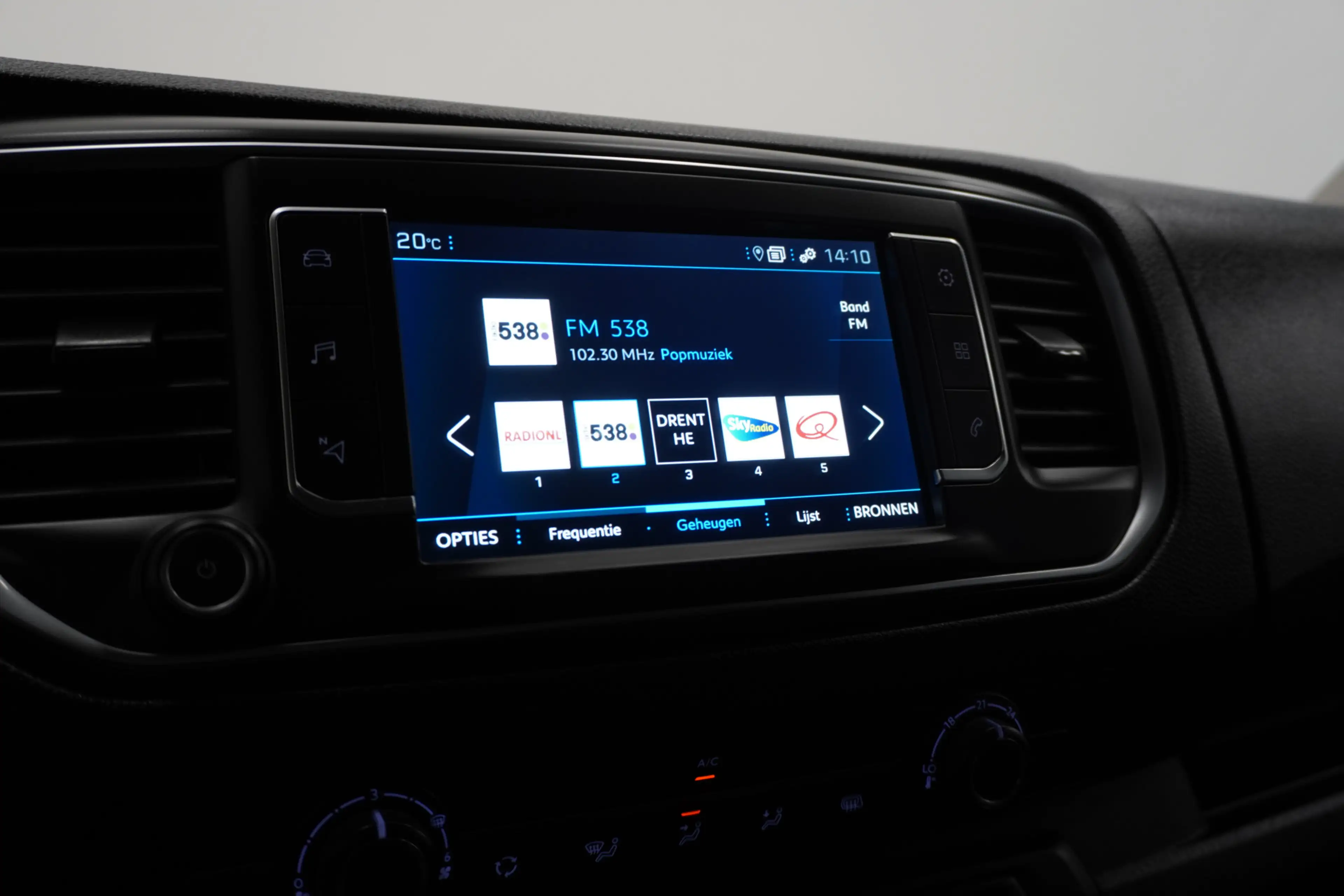 Peugeot Expert 2.0 BlueHDI 180PK Automaat L2 EURO 6 - Airco - Nav — photo 15