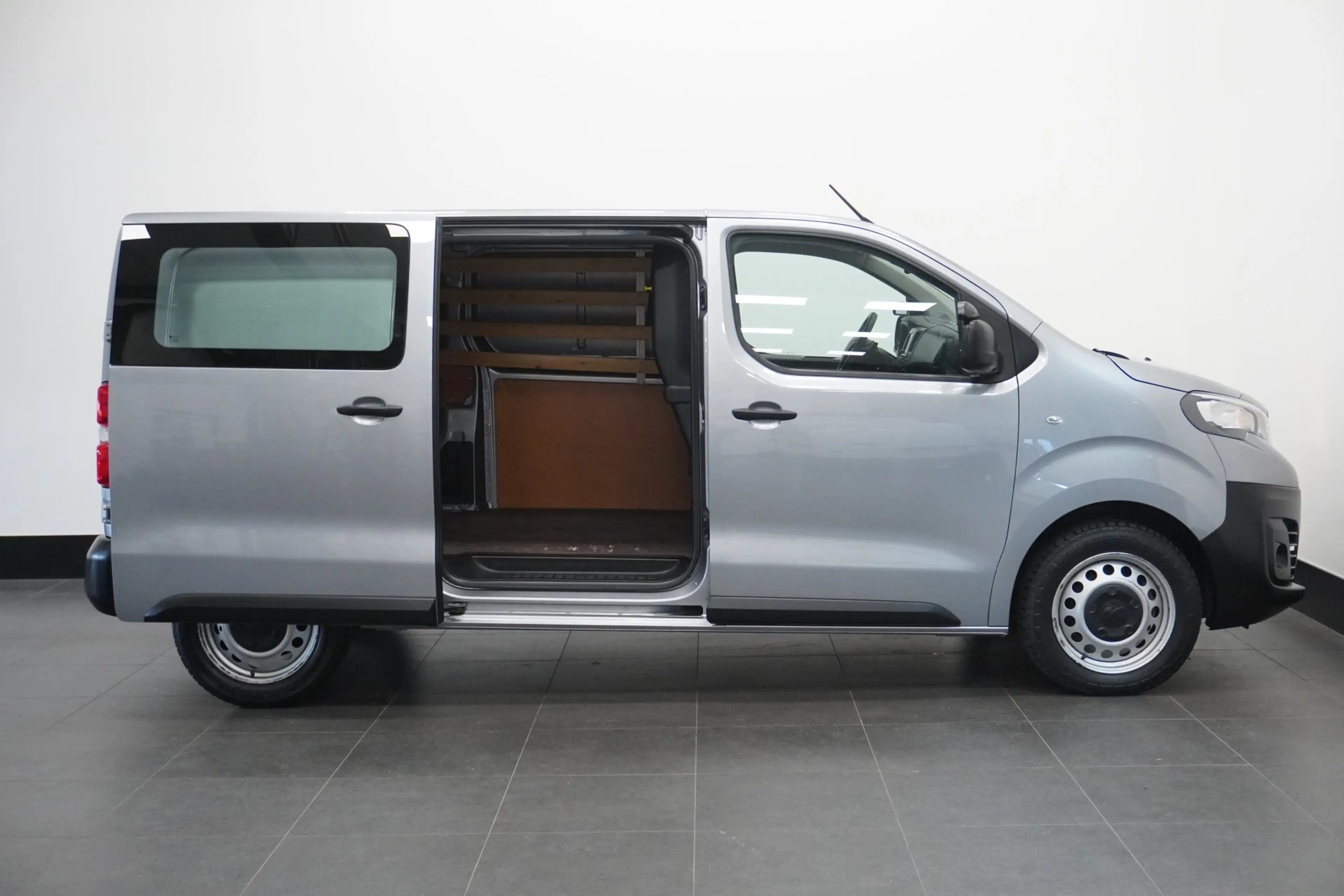 Peugeot Expert 2.0 BlueHDI 180PK Automaat L2 EURO 6 - Airco - Nav — photo 12