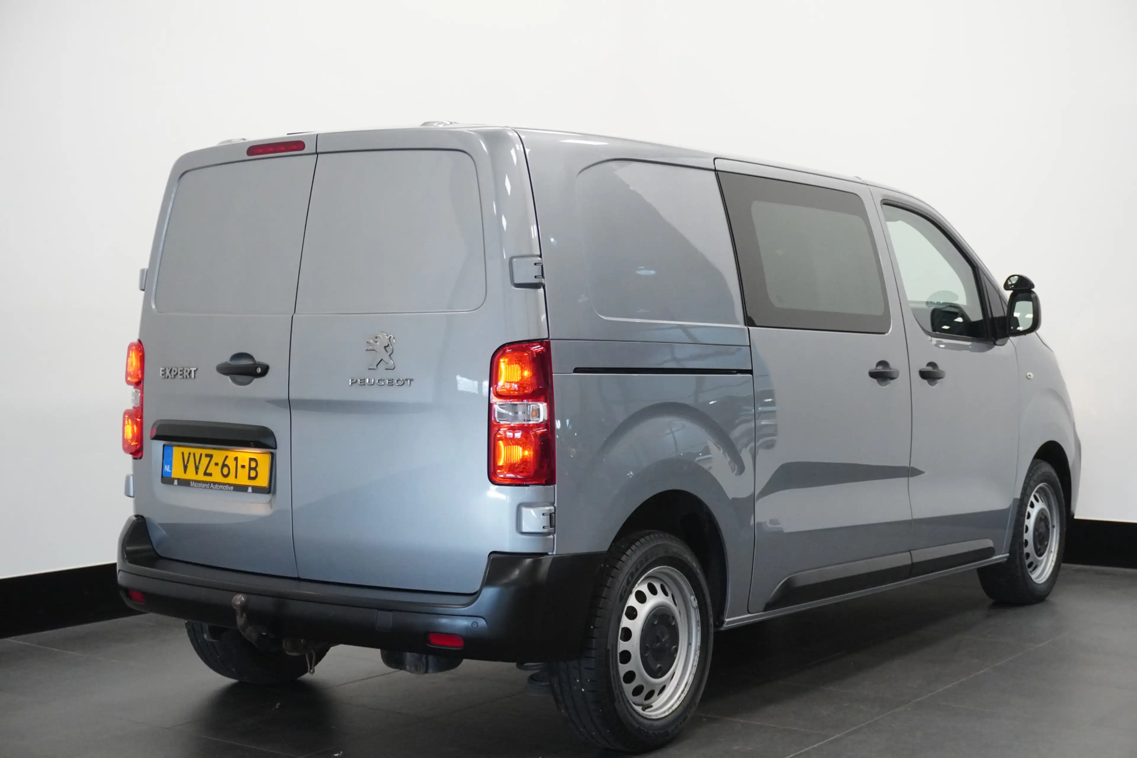 Peugeot Expert 2.0 BlueHDI 180PK Automaat L2 EURO 6 - Airco - Nav — photo 2