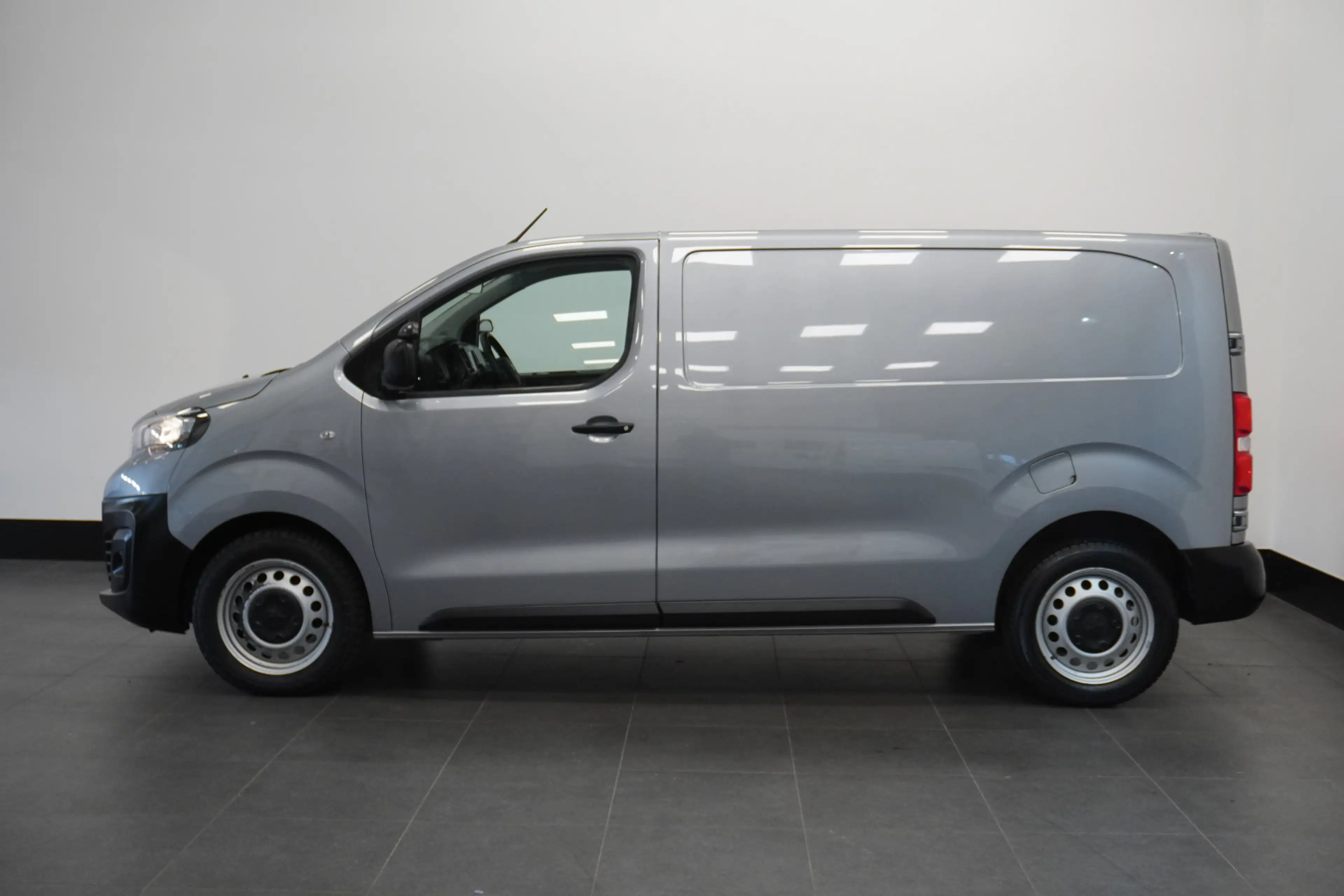Peugeot Expert 2.0 BlueHDI 180PK Automaat L2 EURO 6 - Airco - Nav — photo 10