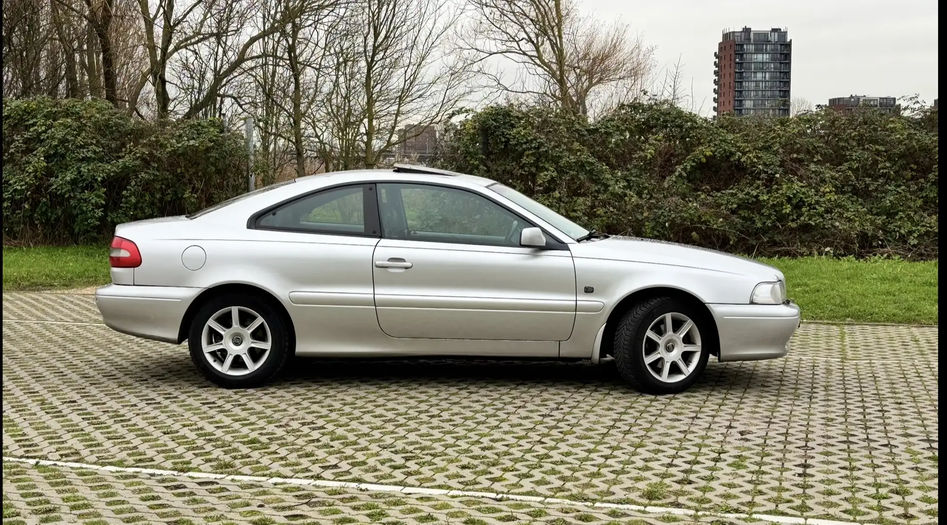 Volvo C70 2.0 T Grau - 2