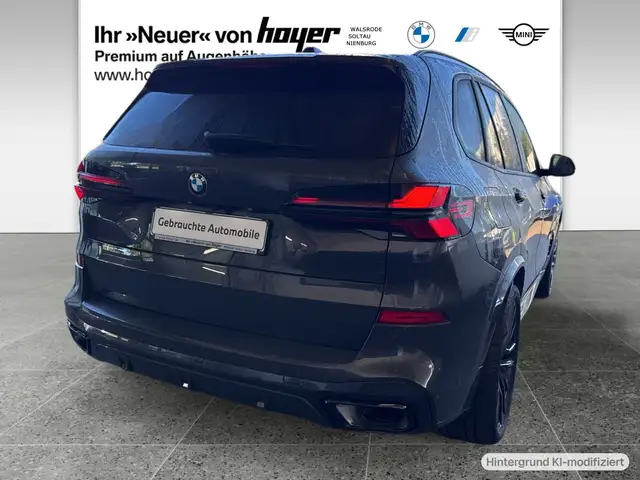 BMW X5 view 2