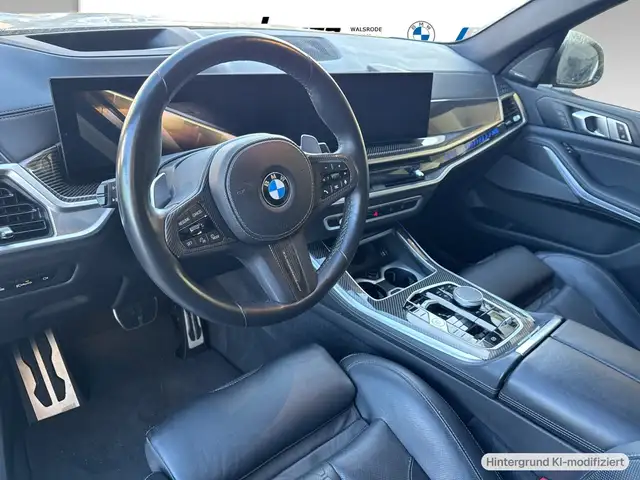 BMW X5 view 4