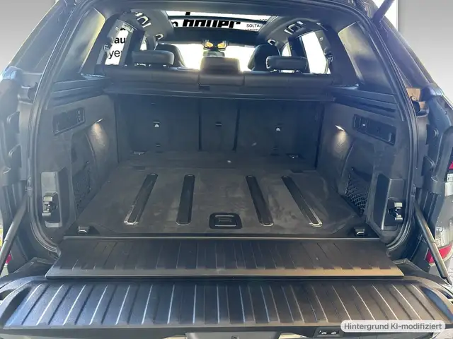 BMW X5 view 11