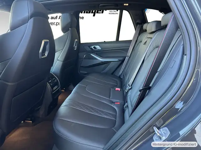 BMW X5 view 8