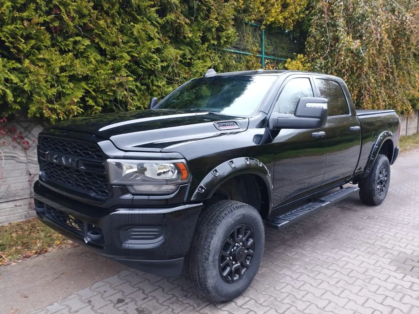 Dodge RAM 2500 Heavy Duty 6,4 V8 4x4 Crew Cab LPG onderbouw Noir - 2
