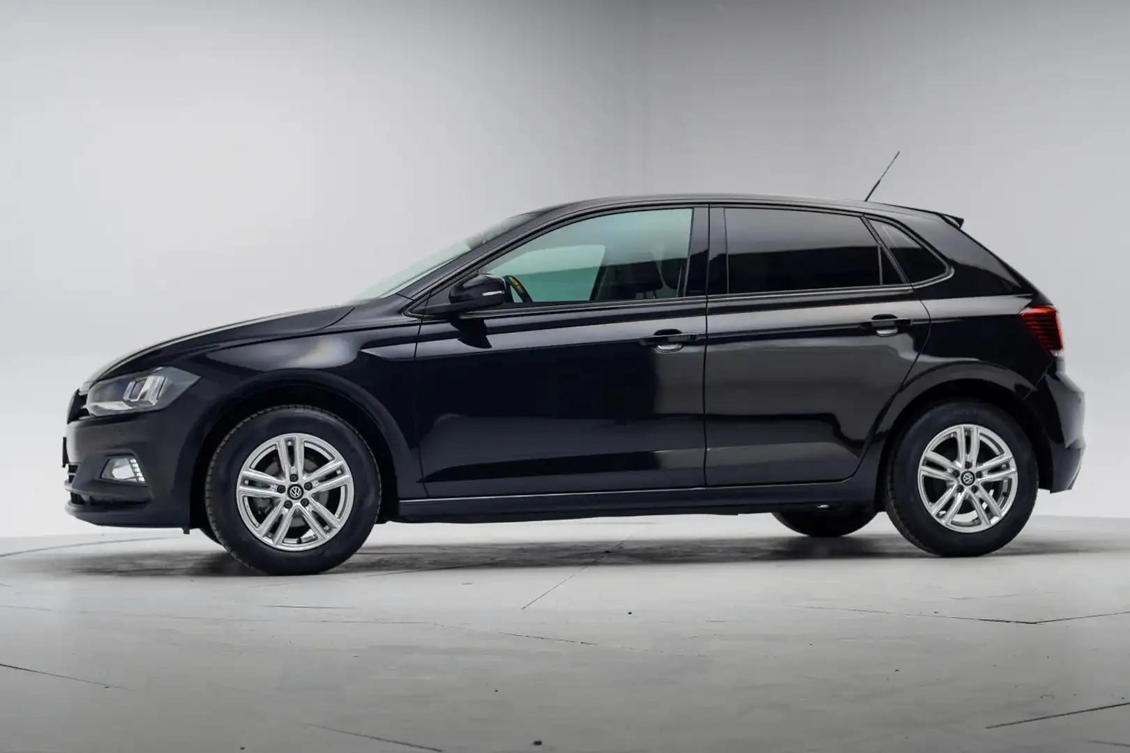 Volkswagen Polo 1.0 TSI Comfortline Business [ camera navi carplay Noir - 2