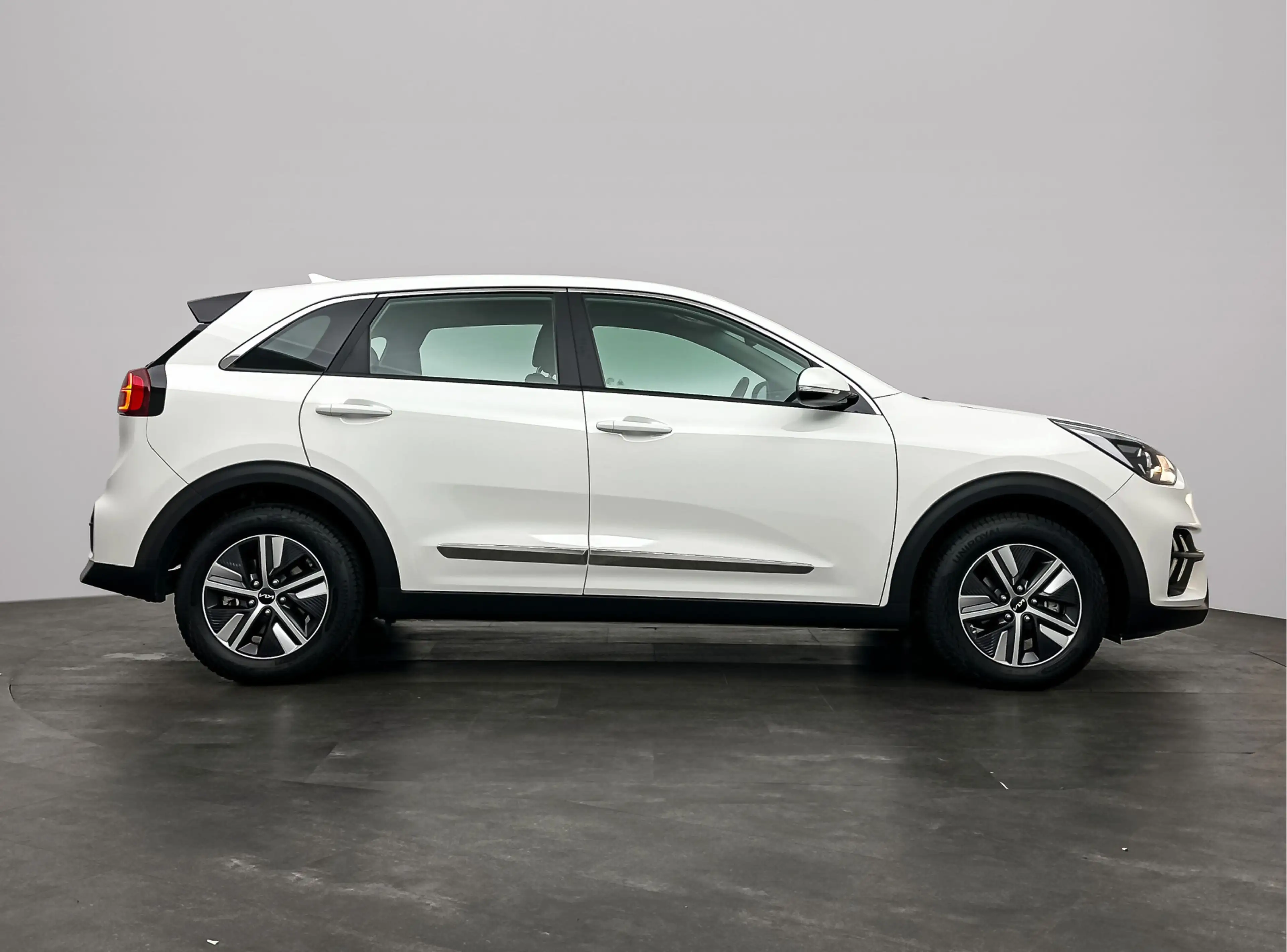 Kia Niro 1.6 GDi PHEV DynamicLine — photo 7