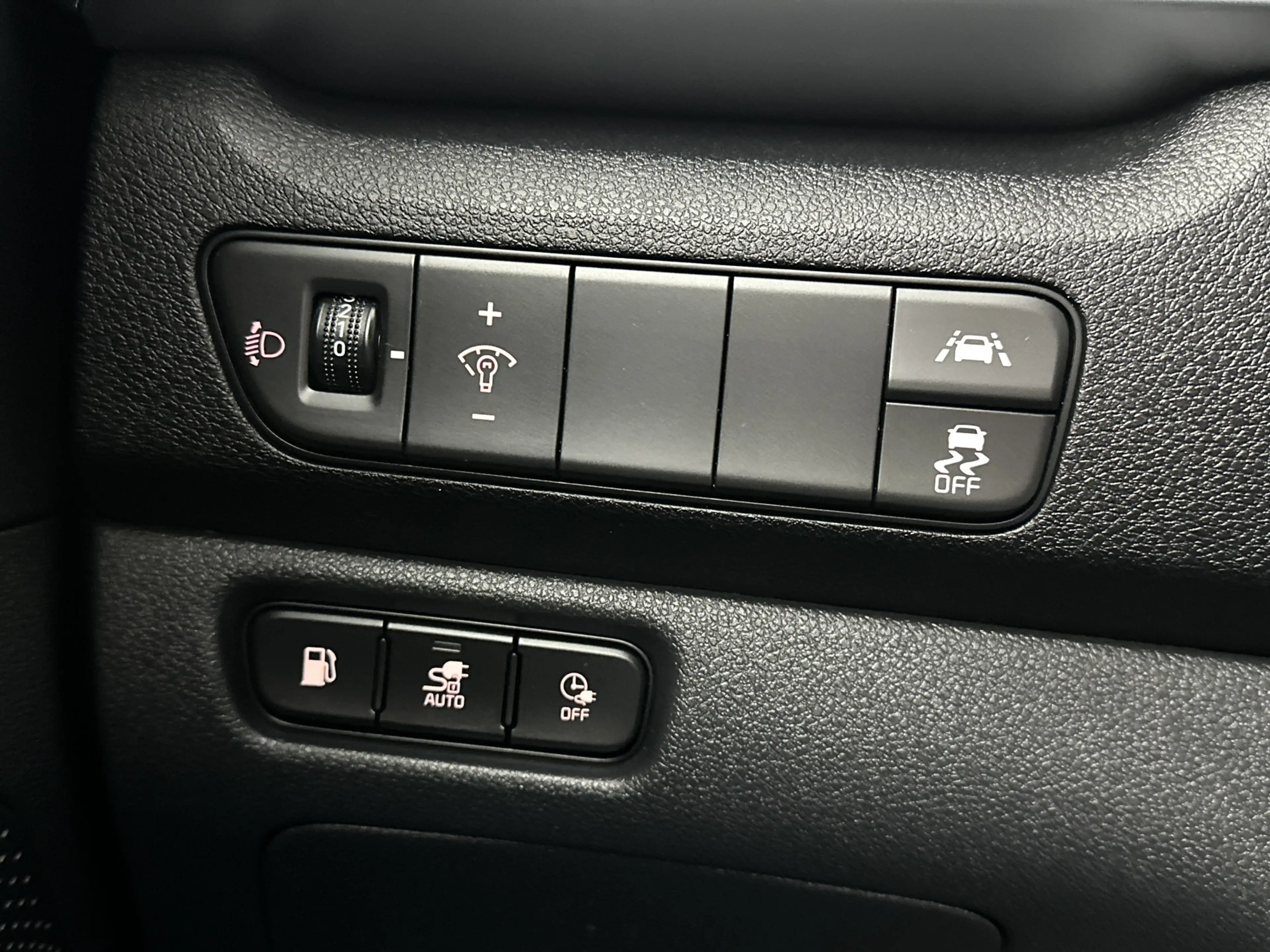 Kia Niro 1.6 GDi PHEV DynamicLine — photo 12