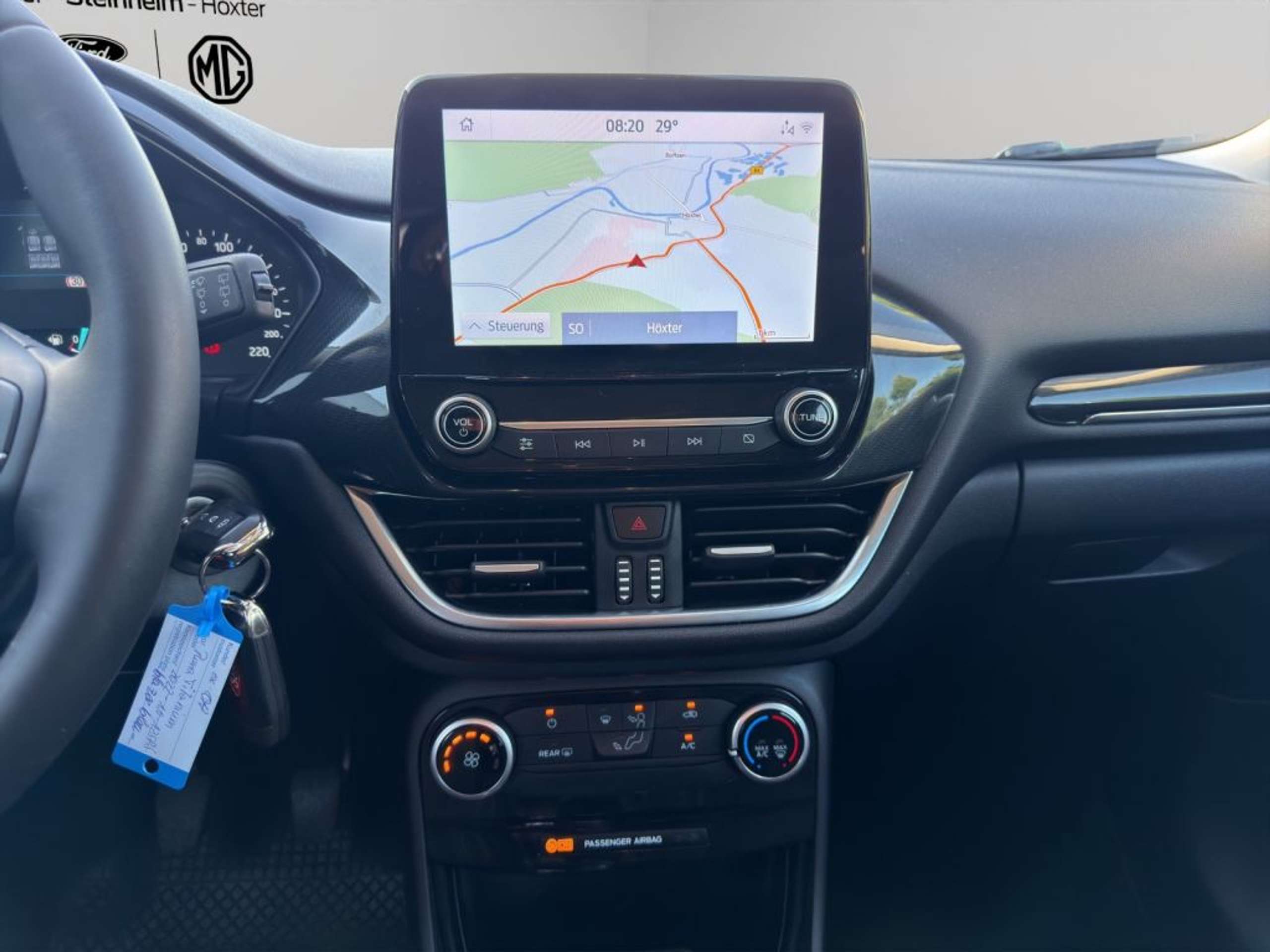 Fahrzeugabbildung Ford Puma 1.0 EcoBoost Hybrid TITANIUM - mit KI generiert/bearbeitet