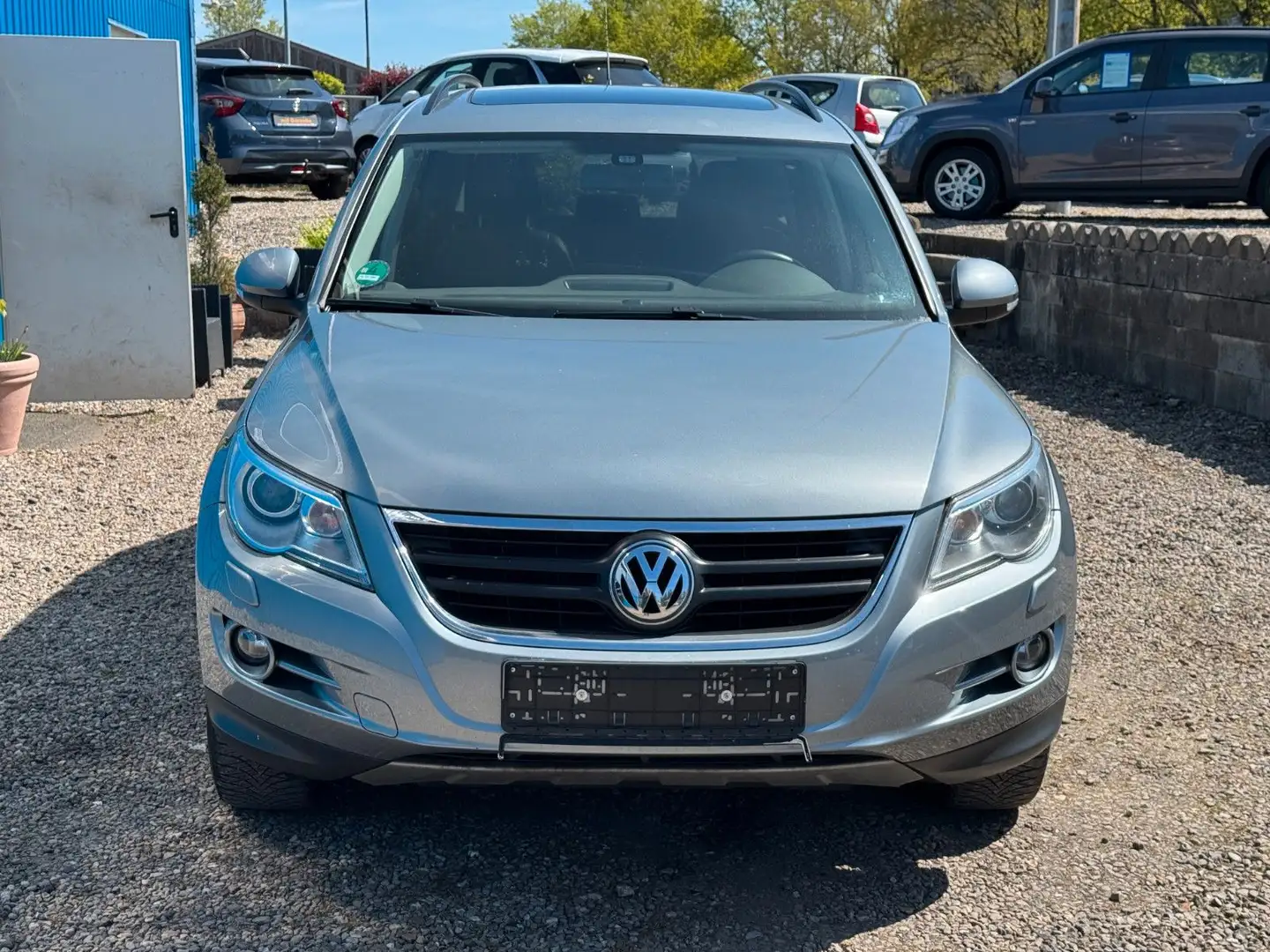 Volkswagen Tiguan *Track & Field*4Motion*Automatik*07/25* Grau - 2