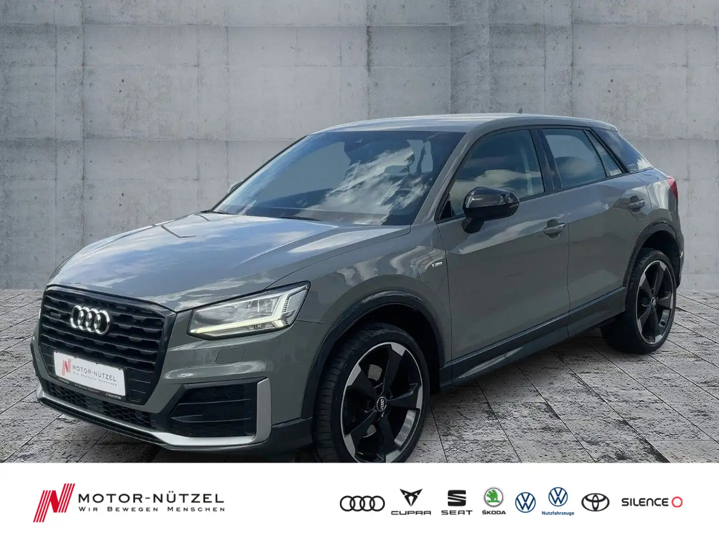 Audi Q2 2.0TFSI QU DESIGN LED+NAV+ACC+SHZ+DAB+PDC+SRA Grau - 1