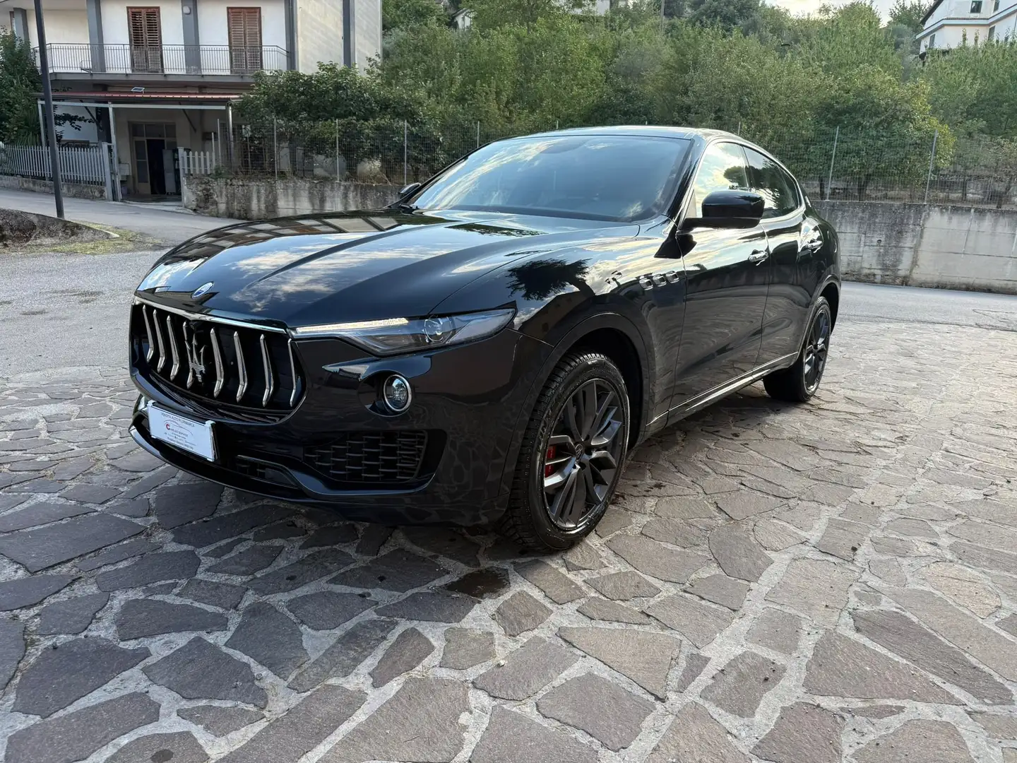 Maserati Levante Levante 3.0 V6 Granlusso 250cv auto my19 Nero - 2