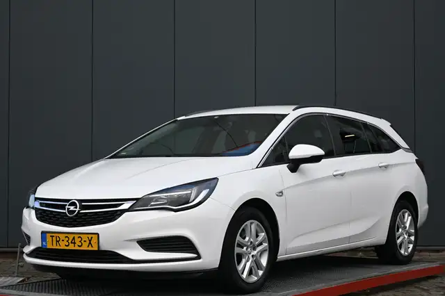 Opel Astra Sports Tourer 1.0 Turbo Business+ versnellingsbak