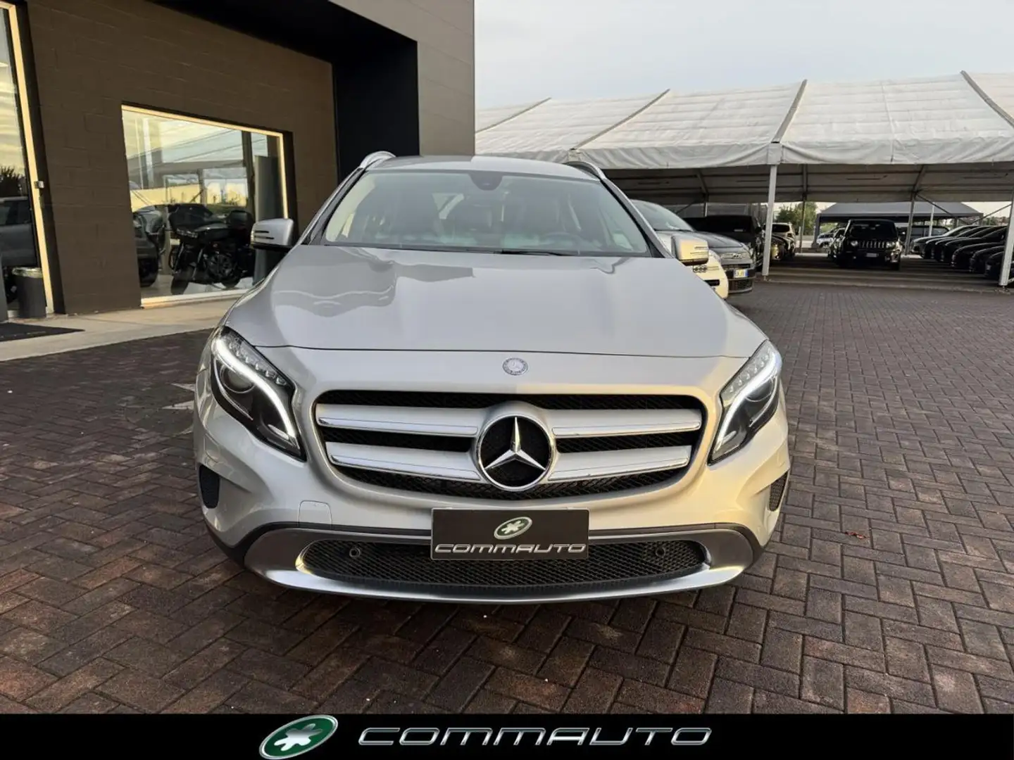 Mercedes-Benz GLA 200 d Automatic 4Matic Sport Argento - 2