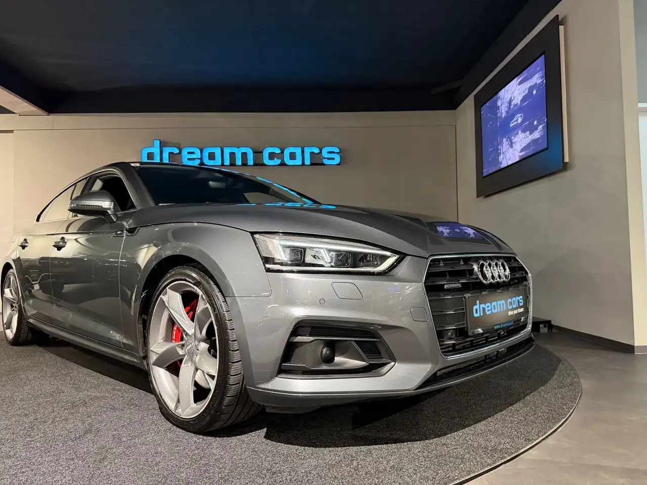 Audi A5 quattro / ASSISTENZ PAKET / MATRIX LED / Leder Bild 11