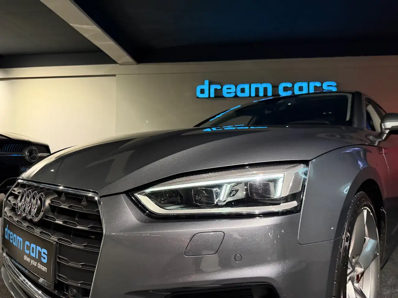 Audi A5 quattro / ASSISTENZ PAKET / MATRIX LED / Leder Bild 7