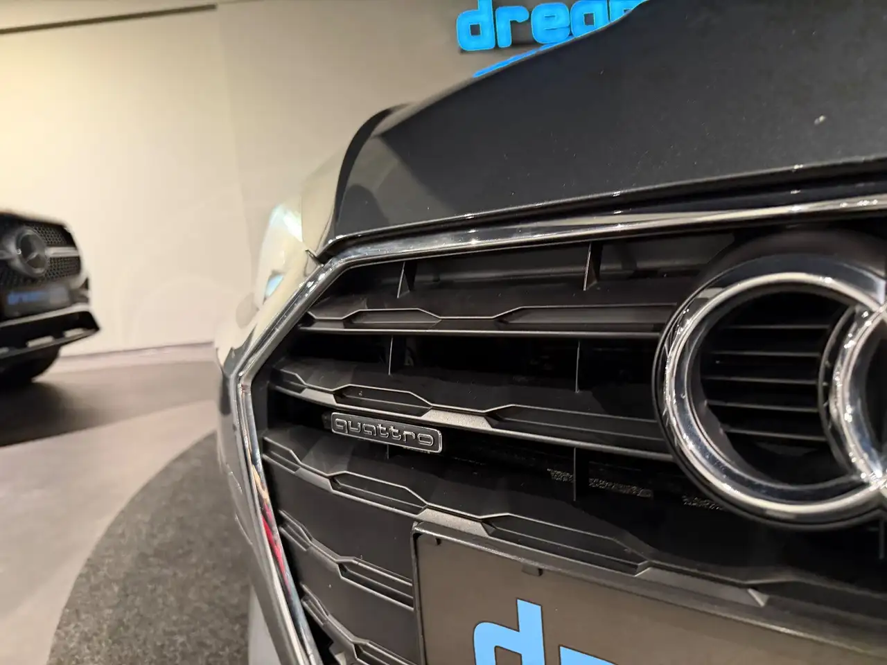Audi A5 quattro / ASSISTENZ PAKET / MATRIX LED / Leder Bild 15