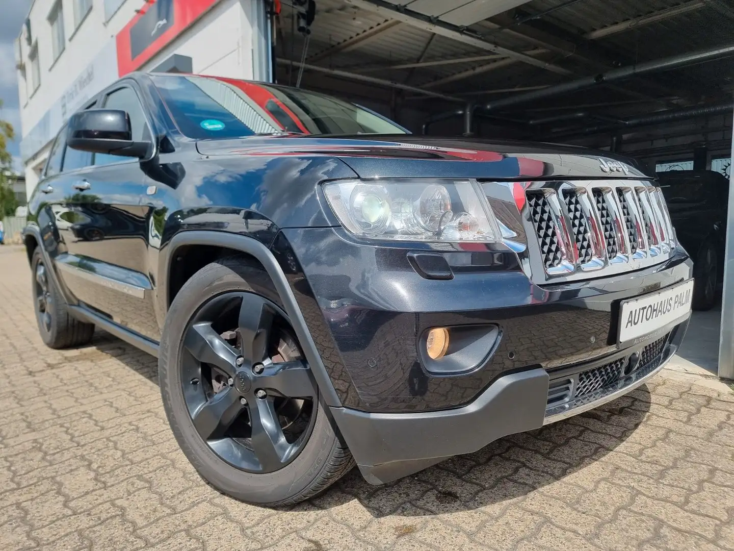 Jeep Grand Cherokee 3.0 CRD Overland /Scheckheft/AHK/ Schwarz - 1