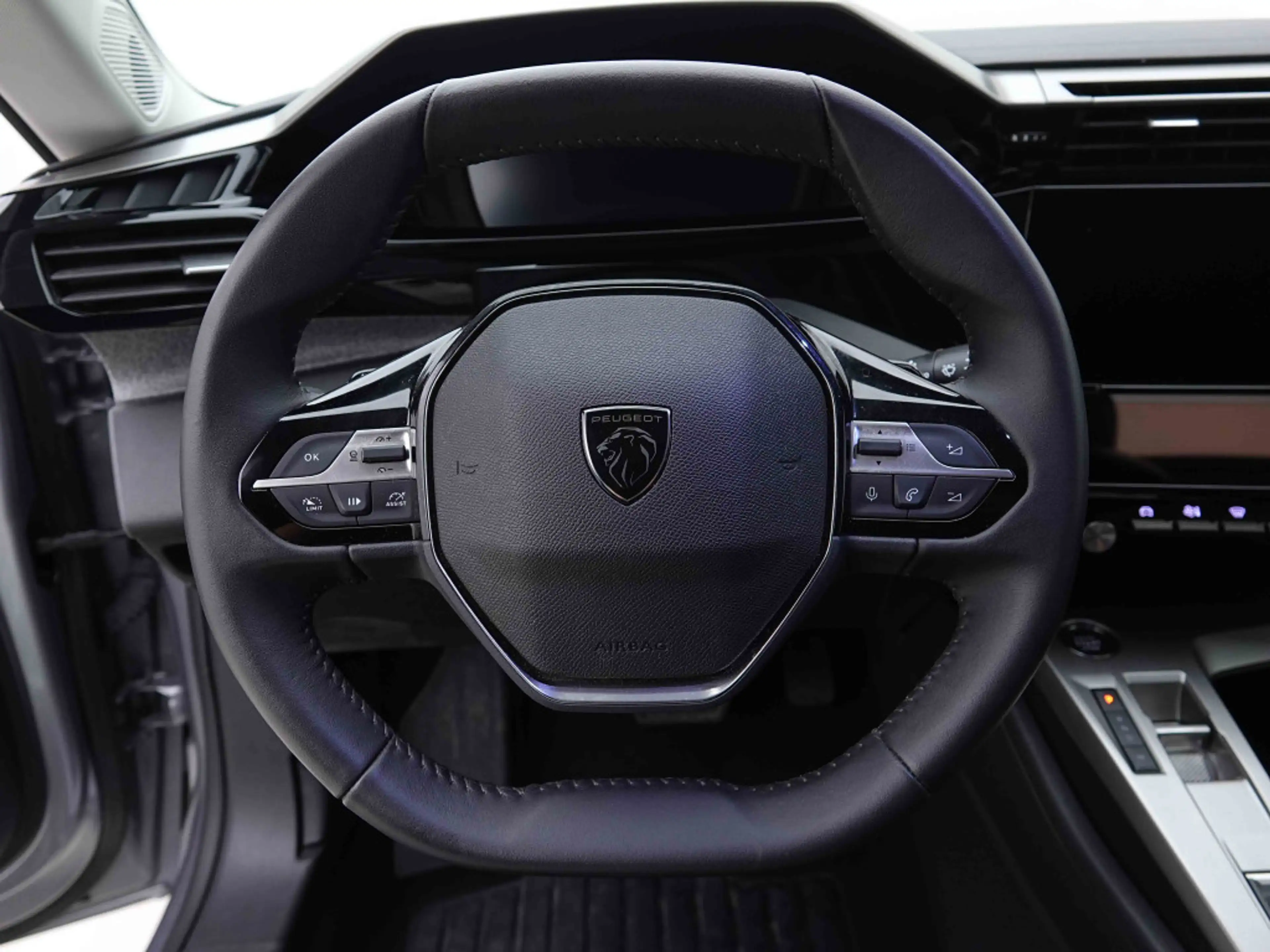 Peugeot 308 Hybrid 145 AUT Allure | GPS | CAM | Keyless | LED — photo 9
