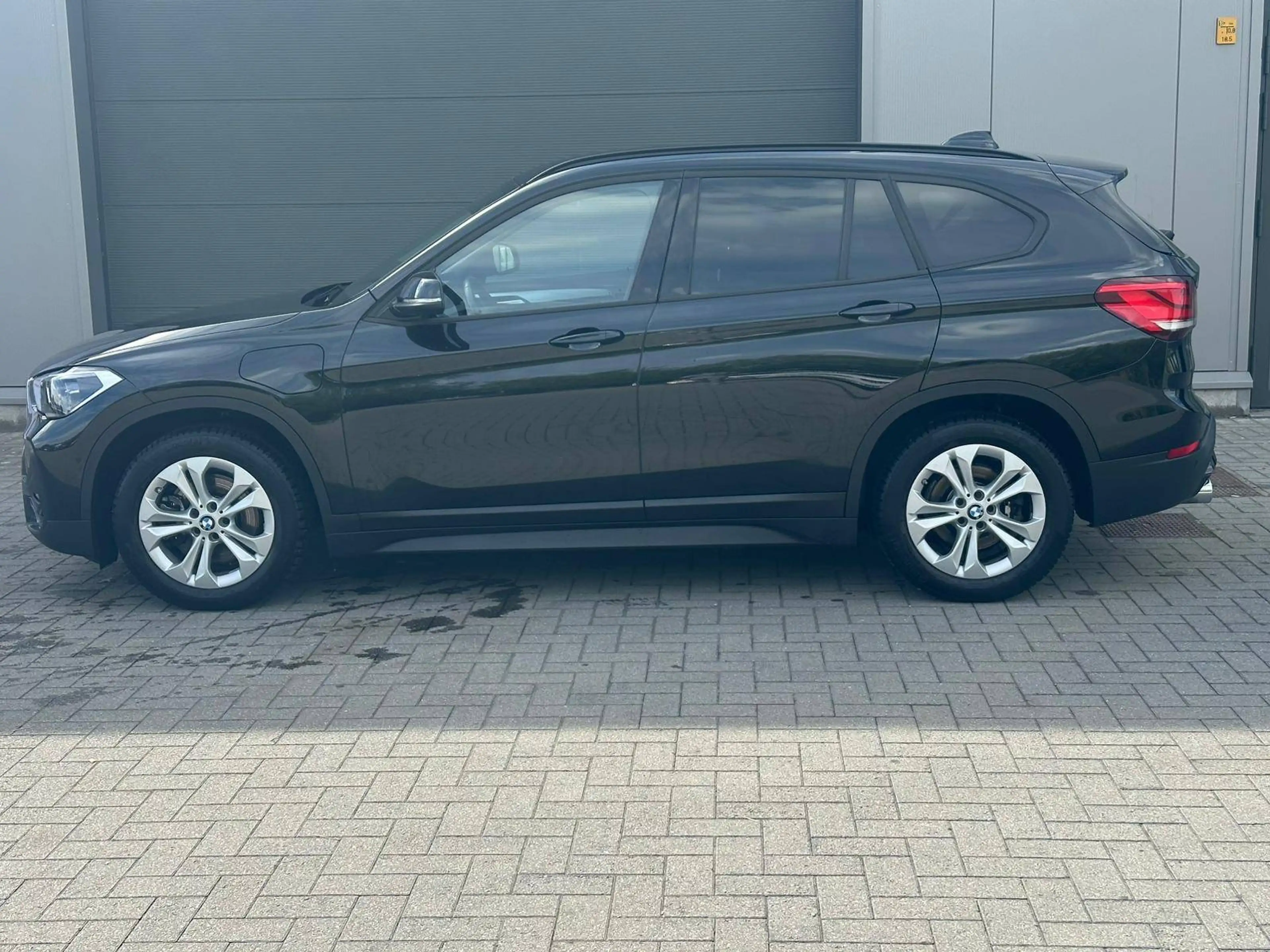 BMW X1 X1 PHEV 1.5iA xDrive25e OPF — photo 2