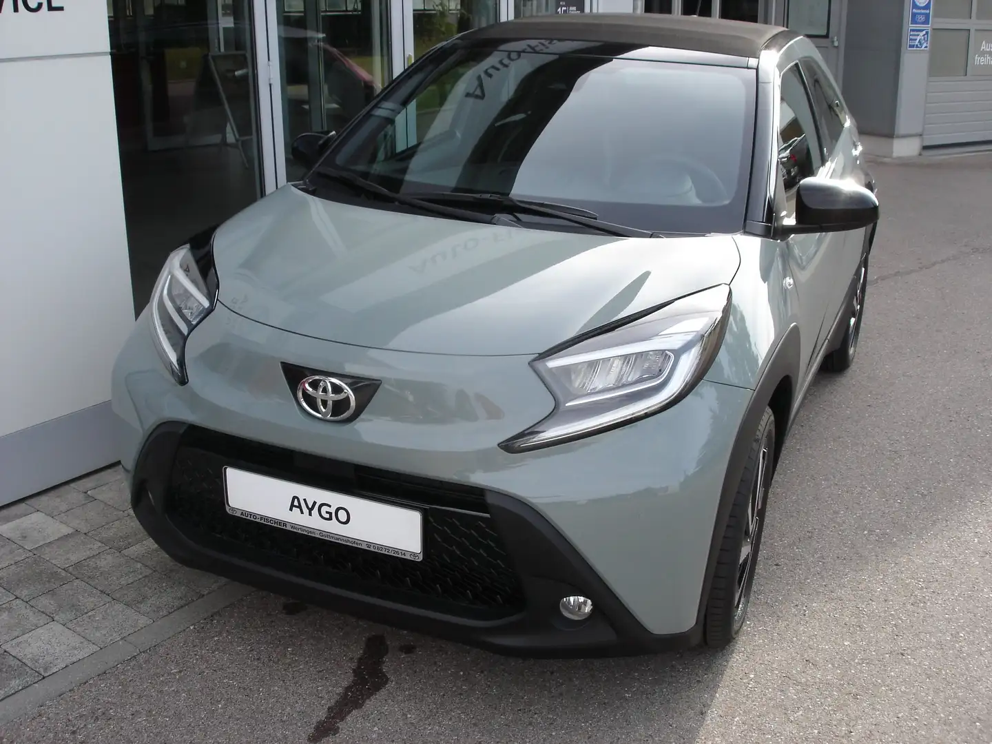 Toyota Aygo X Air Team D Grün - 2
