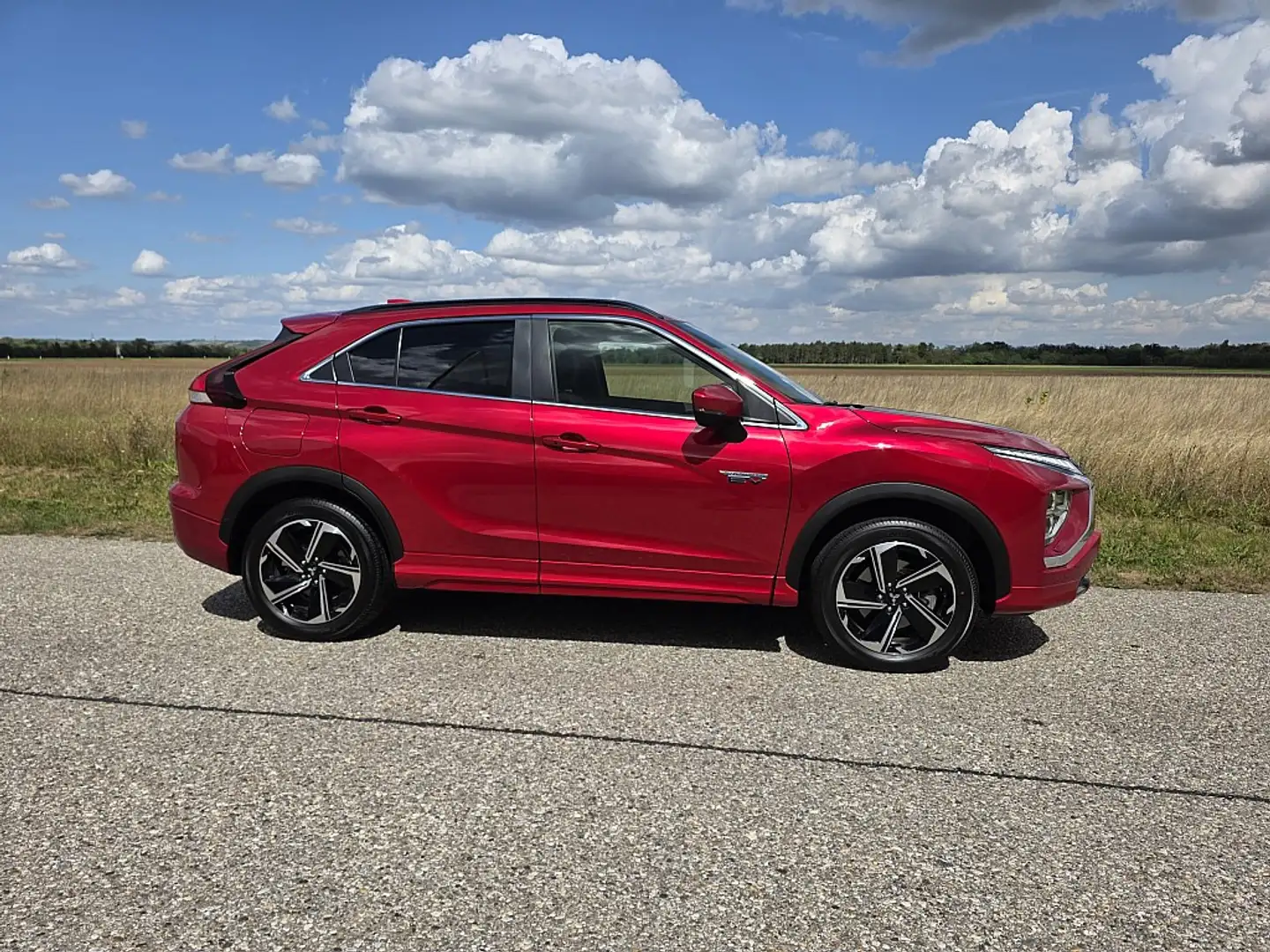 Mitsubishi Eclipse Cross 2,4 PHEV 4WD Diamond CVT Aut. Rot - 2