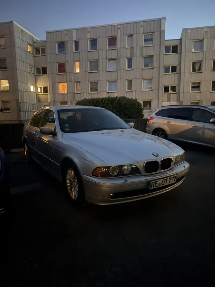 BMW 520i Edition Lifestyle, foto 1