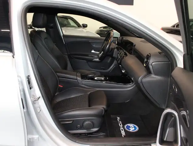 Mercedes-Benz A view 8