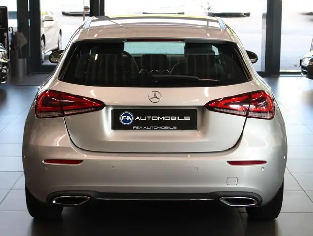 Mercedes-Benz A view 6
